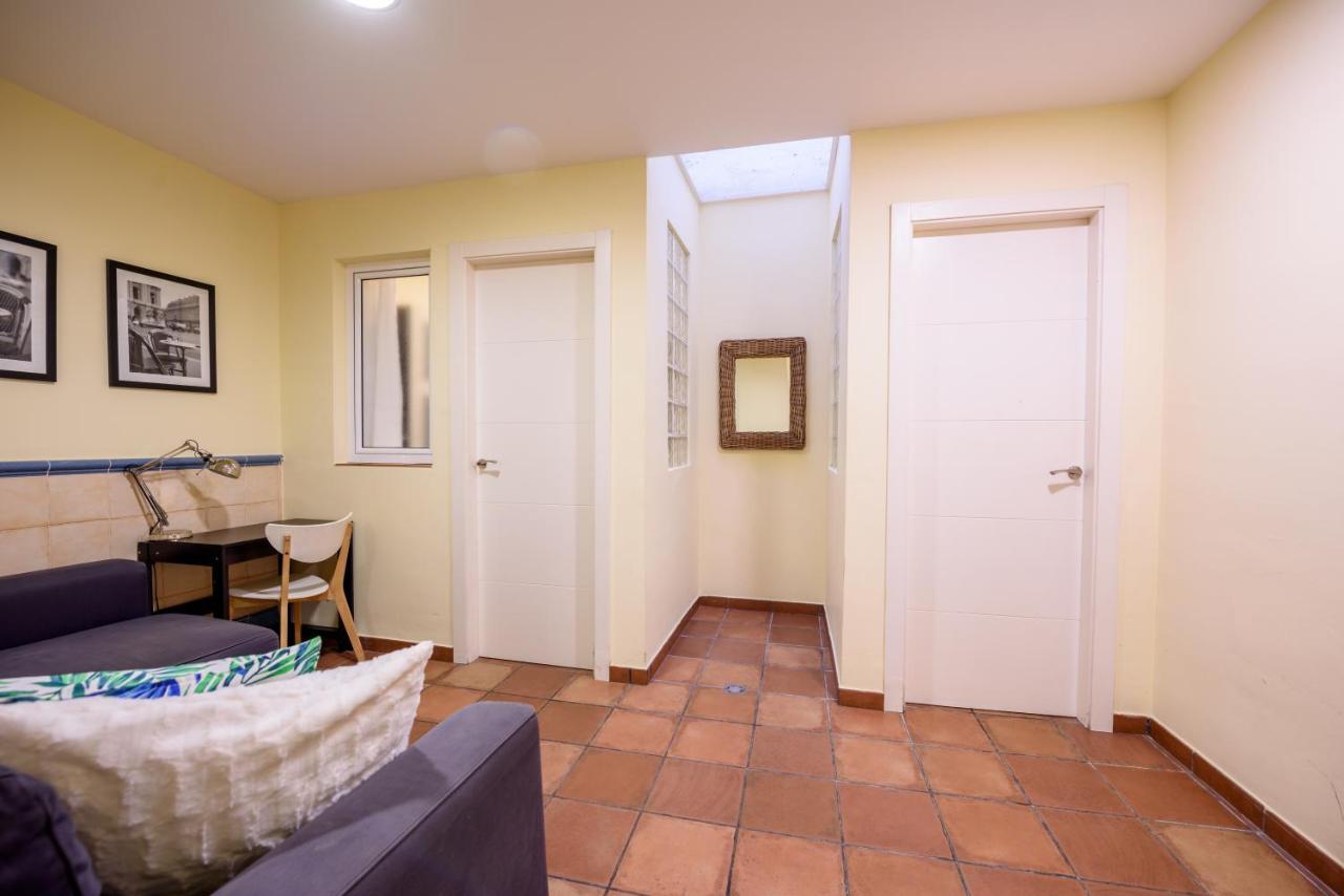 Ramblasrentals Chic & Spacious Flat Pool Table 15M Ramblas - Parking - Wifi Barcelona Exterior photo
